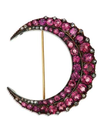 ANTIQUE PINK SAPPHIRE AND DIAMOND BROOCH - Foto 1