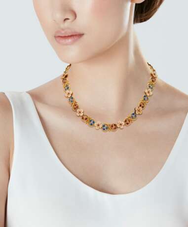 ANTIQUE ENAMEL AND GOLD NECKLACE - фото 2