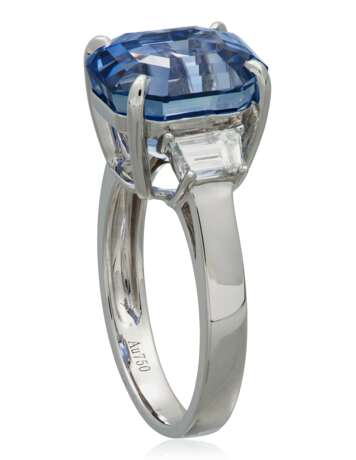 SAPPHIRE AND DIAMOND RING - photo 3