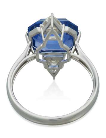 SAPPHIRE AND DIAMOND RING - Foto 4