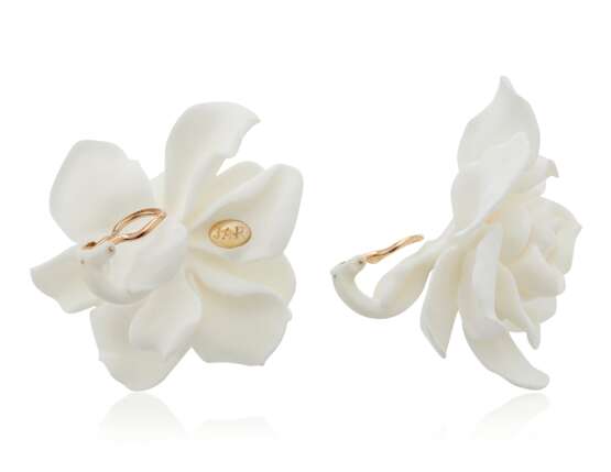 JAR. JAR 'GARDENIA' EARRINGS - Foto 3