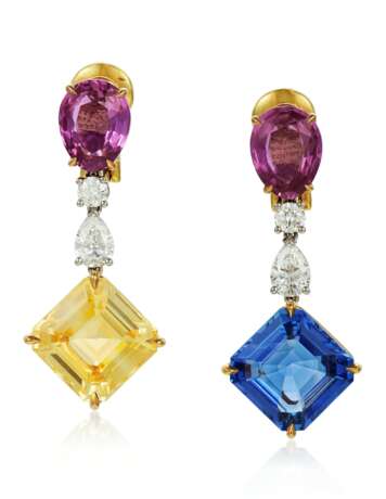 SAPPHIRE AND DIAMOND EARRINGS - фото 1