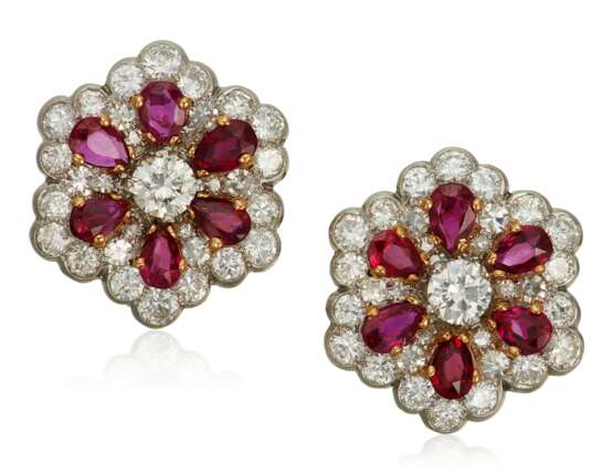 RUBY AND DIAMOND FLOWER EARRINGS - Foto 1