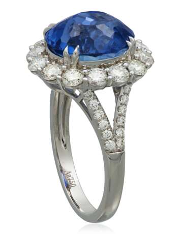 SAPPHIRE AND DIAMOND RING - Foto 3