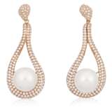 CULTURED PEARL AND DIAMOND EARRINGS - фото 1