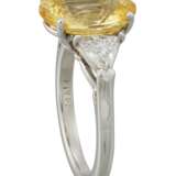 YELLOW SAPPHIRE AND DIAMOND RING - photo 3