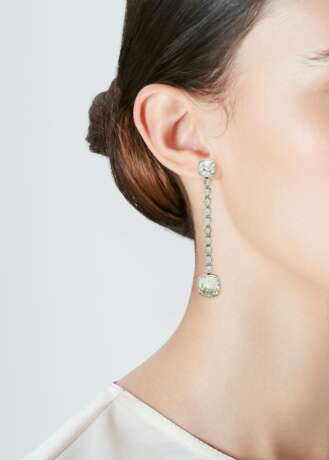 Cartier. CARTIER DIAMOND AND PLATINUM EARRINGS - photo 2