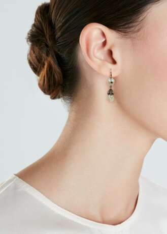 DIAMOND AND PEARL EARRINGS AND BROOCH - Foto 3
