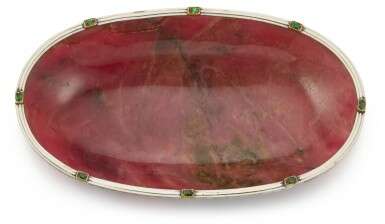 A Fabergé jewelled and enamelled gold-mounted rhodonite bowl, workmaster Henrik Wigström, St Petersburg, 1908-1917 - фото 2