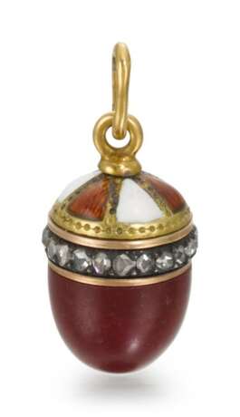 A Fabergé jewelled and gold-mounted purpurine and enamel egg pendant, workmaster August Hollming, St Petersburg, circa 1900 - фото 2