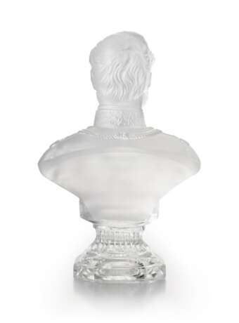 A continental moulded and frosted clear glass bust of Emperor Alexander II, probably French, circa 1900 - Foto 3