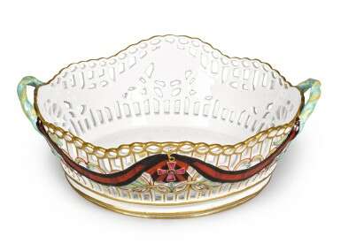 A porcelain basket from the order of St Vladimir Service, Gardner Porcelain Factory, Verbilki, late-18th century - фото 3