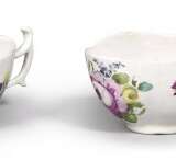 A pair of porcelain teacups, Imperial Porcelain Manufactory, St Petersburg, period of Catherine II, circa 1750 - фото 1