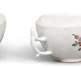 A pair of porcelain teacups, Imperial Porcelain Manufactory, St Petersburg, period of Catherine II, circa 1750 - photo 2