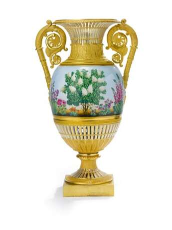 A Russian porcelain vase, Imperial Porcelain Factory, St Petersburg, period of Alexander I - фото 1
