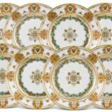 A set of eight porcelain plates from the service of Grand Duke Konstantin Nikolaevich, Imperial Porcelain Factory, St Petersburg, Period of Nicholas I, 1848-1852 - Foto 1
