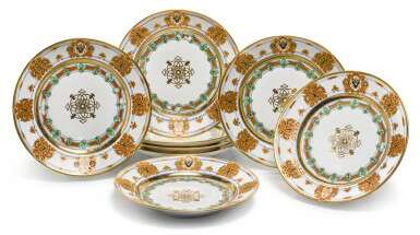 A set of eight porcelain plates from the service of Grand Duke Konstantin Nikolaevich, Imperial Porcelain Factory, St Petersburg, Period of Nicholas I, 1848-1852 - Foto 2