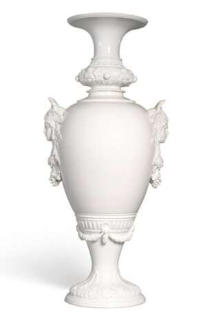 A monumental porcelain vase, August Spiess, Imperial Porcelain Factory, St Petersburg, period of Alexander ll - photo 1
