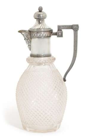 A large and impressive Fabergé cut-glass and silver mounted decanter, Moscow, 1899-1908 - Foto 1