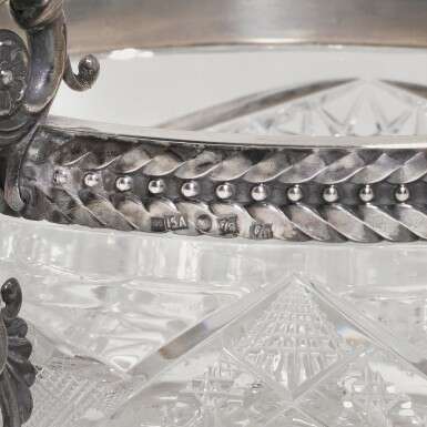 A silver-mounted cut-glass two-handled bowl, 15th Artel, Moscow, circa 1913 - фото 2