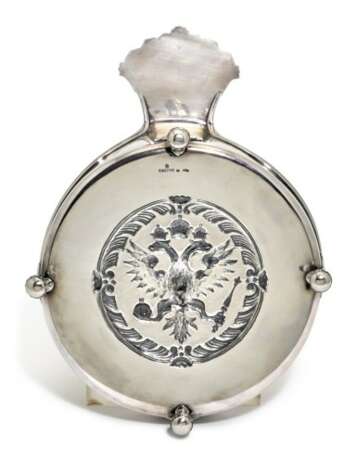 A Fabergé silver kovsh, workmaster Alexander Väkevä, St Petersburg, 1908-1917 - Foto 3