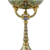 A silver-gilt plique-à-jour, guilloché and champlevé enamel sherbet cup and stand, Khlebnikov, Moscow, 1899-1908 - Foto 3