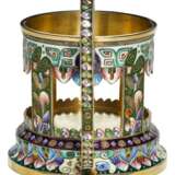 A silver-gilt and cloisonné enamel tea glass holder, 6th Moscow Artel, Moscow, 1908-1917 - Foto 4