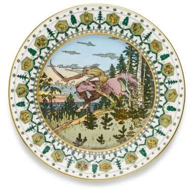 A set of three porcelain plates with fairy tale scenes, Kornilov Brothers Porcelain Factory, St Petersburg, 1903-1917 - photo 8