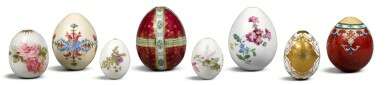 Eight porcelain Easter eggs by the Imperial Porcelain Factory, St Petersburg, late-19th century - фото 1