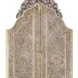 A silver-gilt and shaded enamel travelling triptych icon, Ivan Alekseev, Moscow, 1899-1908 - Foto 3