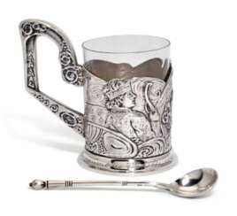 A silver tea glass holder and a spoon, 4th Artel, Moscow, and Grachev Brothers, St Petersburg, 1908-1917