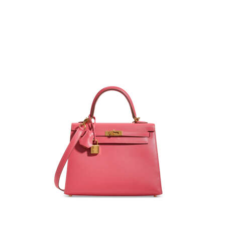 HERMÈS. A ROSE LIPSTICK TADELAKT LEATHER SELLIER KELLY 25 WITH GOLD HARDWARE - photo 1