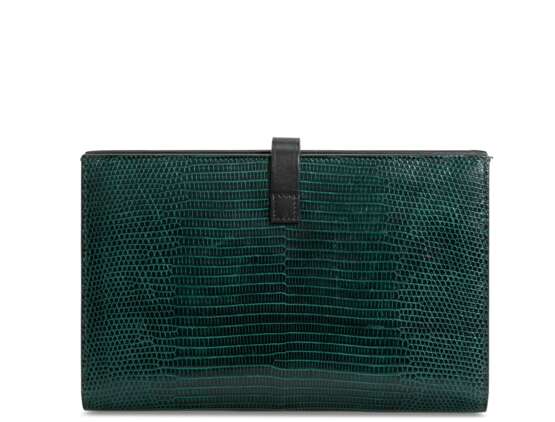 Celine. A DARK GREEN LIZARD BOX BAG & WALLET - фото 7