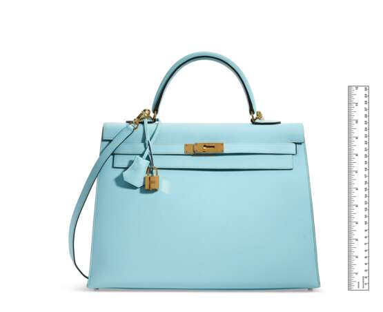 HERMÈS. A BLEU ATOLL EPSOM LEATHER SELLIER KELLY 35 WITH GOLD HARDWARE - фото 6