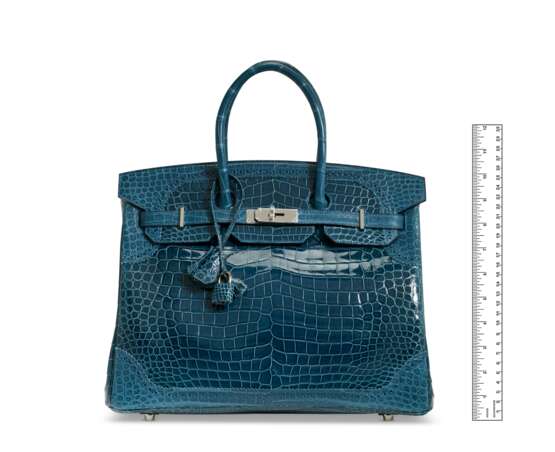 HERMÈS. A LIMITED EDITION MATTE & SHINY COLVERT POROSUS CROCODILE GHILLIES BIRKIN 35 WITH PALLADIUM HARDWARE - photo 6