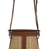 HERMÈS. A LIMITED EDITION NATUREL BARÉNIA LEATHER & OSIER PICNIC FARMING BAG WITH GOLD HARDWARE - Foto 3