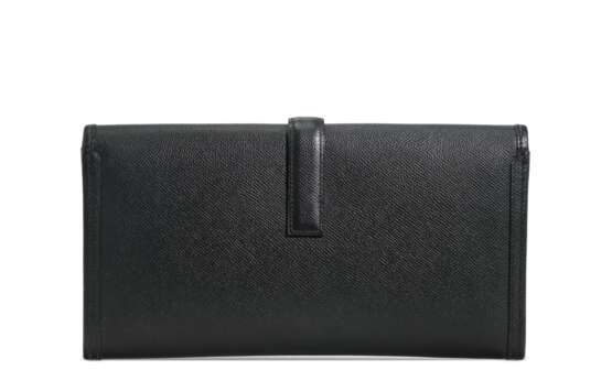 HERMÈS. A BLACK EPSOM LEATHER JIGE ÉLAN - Foto 3