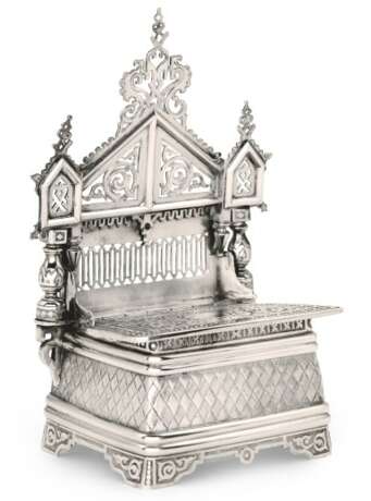 A parcel-gilt silver salt throne, Pavel Ovchinnikov, Moscow, 1874 - фото 1