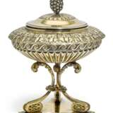 A Russian silver-gilt tazza and cover, Peter Grigoriev, Moscow, 1817 - Foto 2