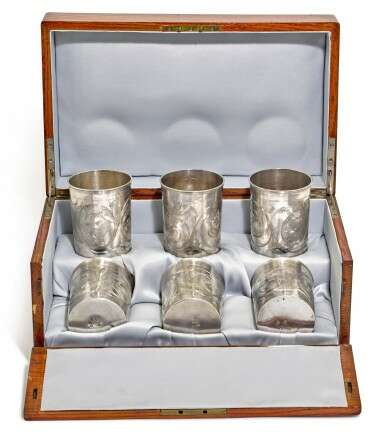 A set of six silver cups, Aleksei Polozov, Moscow, 1769 - photo 2