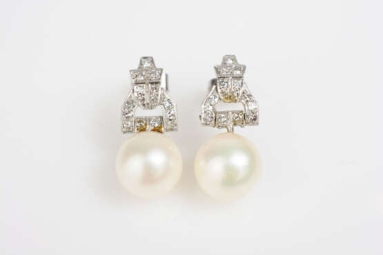 Paar Ohrstecker mit Perlen und Diamantbesatz im Art déco-Stil - Foto 1