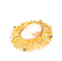 Pendant / brooch with a conch cameo Pendant / brooch with a conch cameo