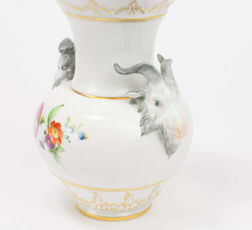 Vase mit Widderköpfen - Foto 3