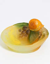 Vide Poche with Snail and Grapes