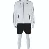 ROGER FEDERER`S CHAMPION OUTFIT AND RACKET - photo 4