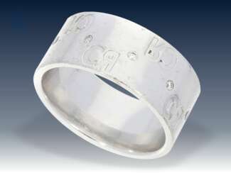 Ring: unikater, weißgoldener Goldschmiedering mit Brillantbesatz, Neupreis ca. 2300€, Individualanfertigung mit Buchstaben RC oder CR