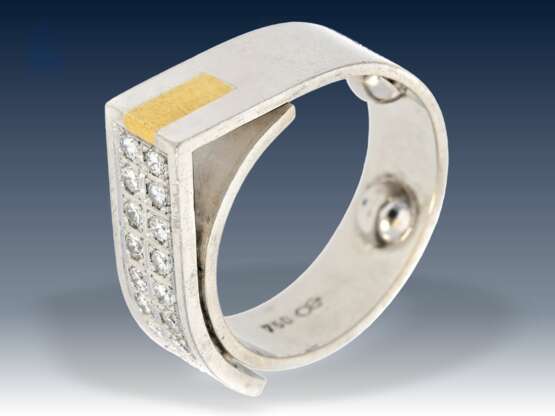 Ring: moderner, ausgefallen gearbeiteter Goldschmiedering mit Brillantbesatz, 0,59ct, 18K Weißgold/Gelbgold - photo 2