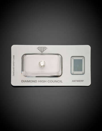 Round brilliant cut ct. 1.12 diamond in blister - photo 1