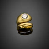 Round brilliant cut ct. 2 circa diamond yellow gold ring - фото 1