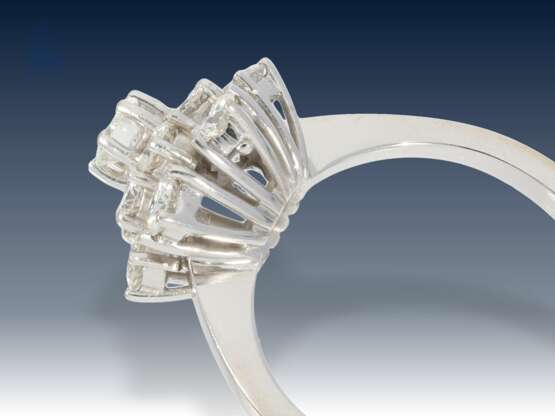 Ring: sehr feiner vintage Brillant-Blütenring, ca. 1,05ct, sehr gute Steinqualität - Foto 2